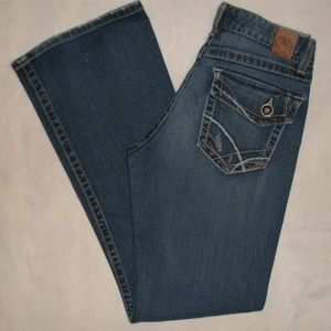 BKE Kate Boot Cut Jeans Size 29 x 31 1/2